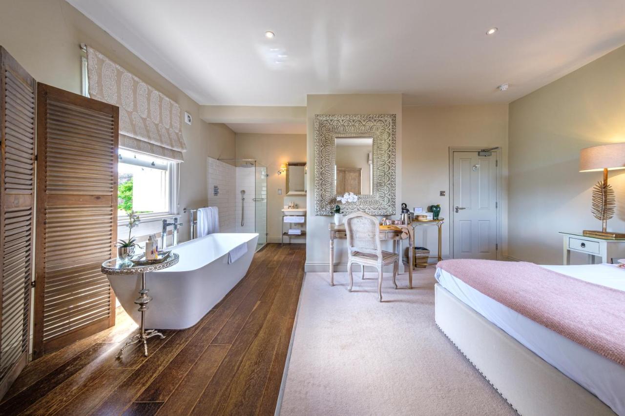 The Packhorse Inn نيوماركت المظهر الخارجي الصورة